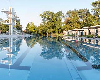 Gartenbad Schwimmbecken Gartenbad Schwimmbecken